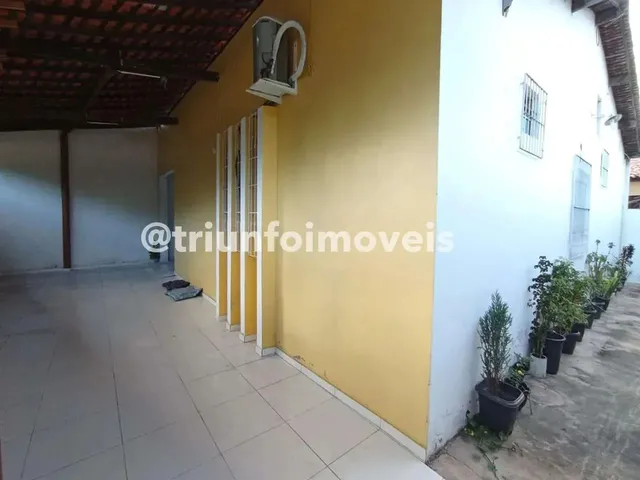 Imagem: Casa a Venda no Acarape com 4 Suítes