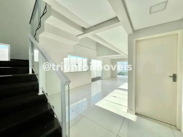 Imagem: Casa a Venda no Ininga com 4 Suítes