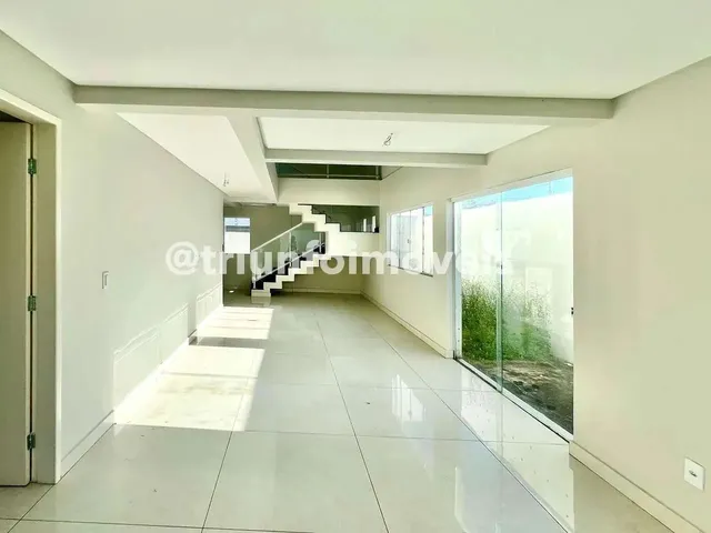 Imagem 5: Casa a Venda no Ininga com 4 Suítes