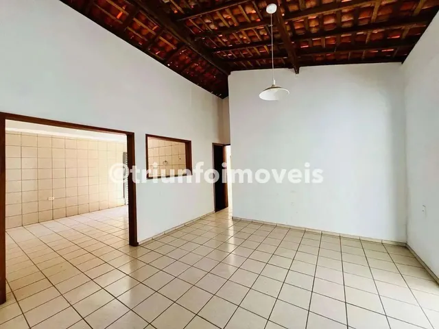 Imagem: Casa com 3 Quartos a Venda no Mocambinho