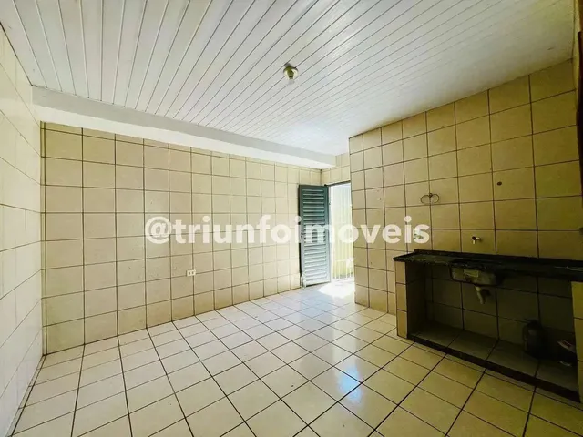 Imagem 3: Casa com 3 Quartos a Venda no Mocambinho
