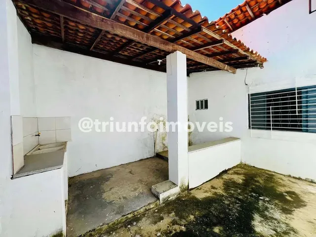 Imagem 2: Casa com 3 Quartos a Venda no Mocambinho