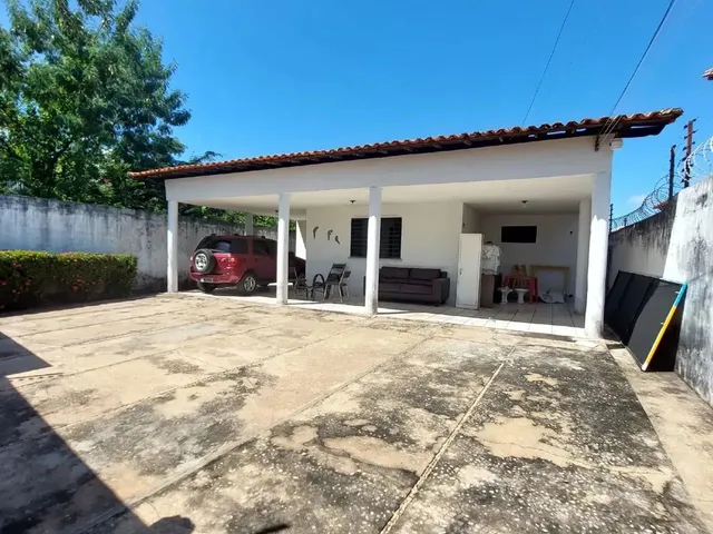 Imagem: Casa no santa Isabel com 3 Quartos Sendo