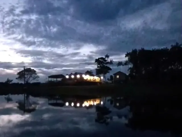 Imagem 12: Lago do Ubin - Terreno com 78.903M2, Casa com 2 Quartos, Varanda e Árvores Frutíferas
