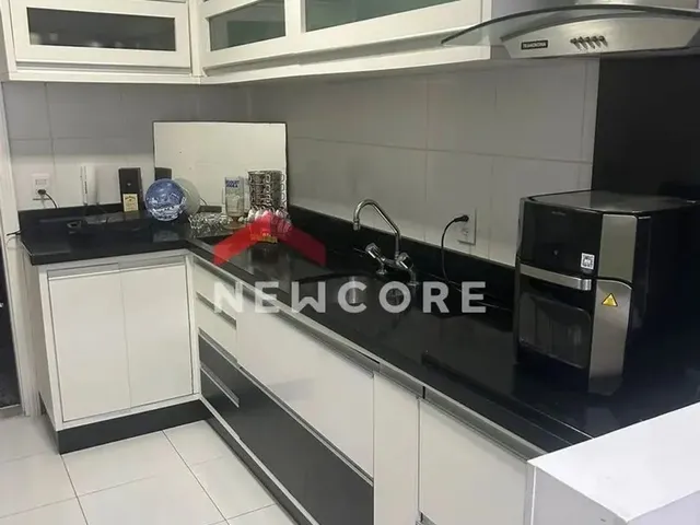 Imagem: Apartamento em Rua 308 a - Meia Praia