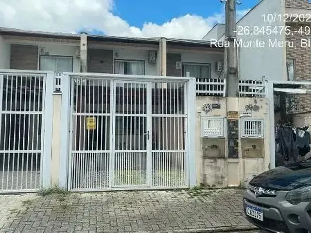 Imagem: Casa de Leilão em Fortaleza Alta / Blumenau