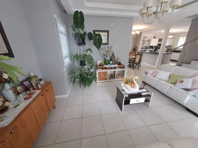 Imagem 8: Casa com 5 Quartos e Piscina a 5 Minutos da Lagoa da Conceição