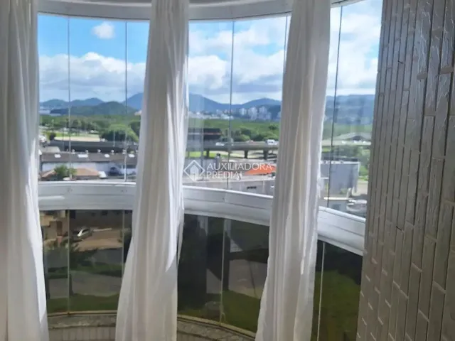 Imagem 10: Apartamebto de Três Dormitórios Bairro Trindade - Florianópolis -Sc