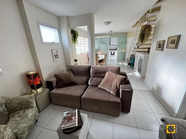 Imagem 10: Cobertura Duplex com 3 Quartos, À Venda na Trindade - Florianópolis