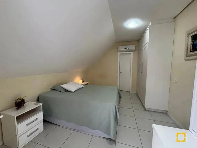 Imagem 13: Cobertura Duplex com 3 Quartos, À Venda na Trindade - Florianópolis