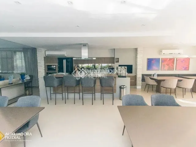 Imagem 8: Imóvel para Venda Tem 70 Metros Quadrados com 2 Quartos em Itacorubi - Florianópolis