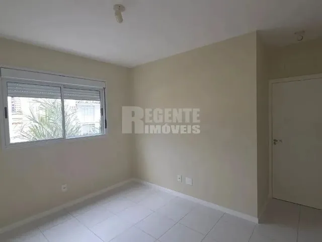 Imagem 10: Apartamento À Venda com 2 Dormitórios no Bairro Trindade