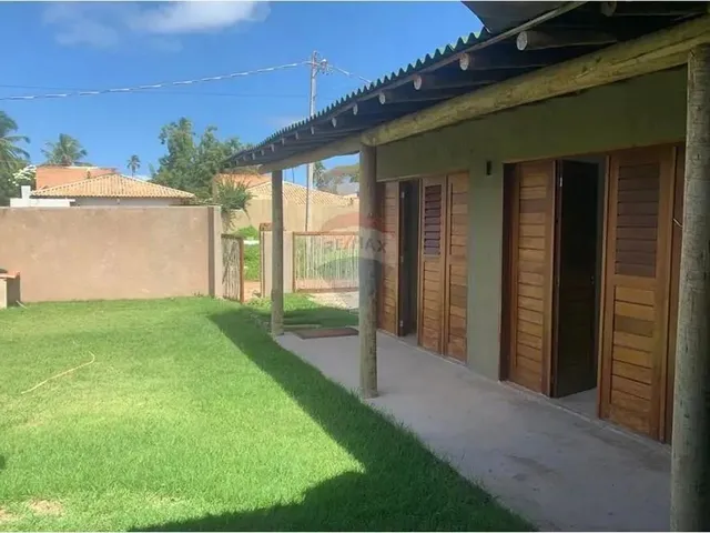 Imagem: A casa possui 4 Dormitórios, 4 Suítes, 5 Banheiros, 2