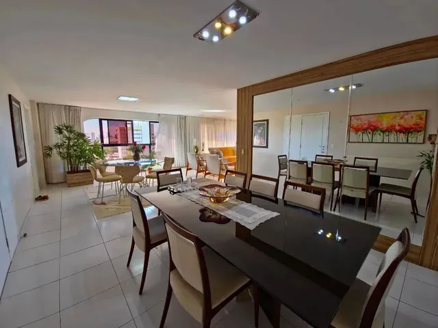 Imagem 7: 205M² - 3 Suítes no Alto da Candelária com Vista Incrível