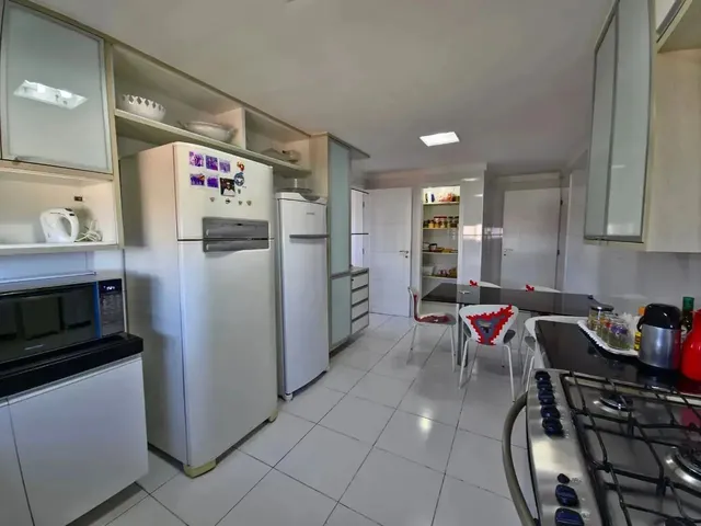 Imagem 6: 205M² - 3 Suítes no Alto da Candelária com Vista Incrível