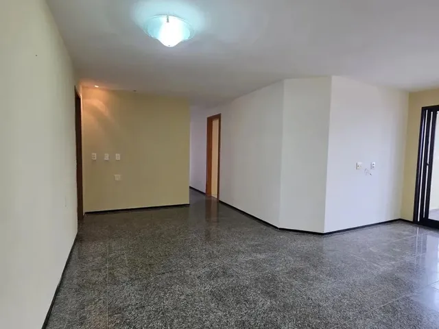 Imagem 11: Imóvel para Aluguel Possui 114 Metros Quadrados com 3 Quartos em Lagoa Nova - Natal - Rn