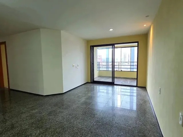 Imagem 10: Imóvel para Aluguel Possui 114 Metros Quadrados com 3 Quartos em Lagoa Nova - Natal - Rn
