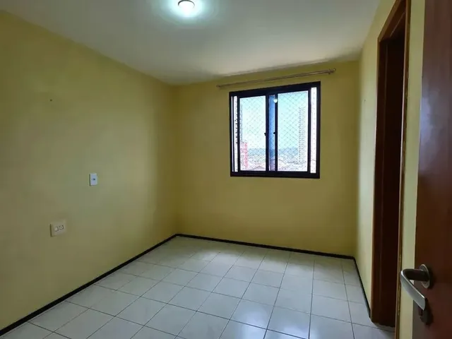Imagem 7: Imóvel para Aluguel Possui 114 Metros Quadrados com 3 Quartos em Lagoa Nova - Natal - Rn
