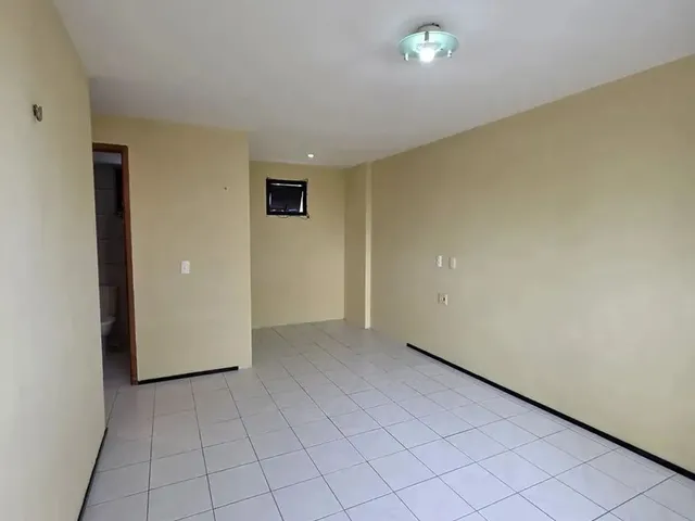 Imagem 9: Imóvel para Aluguel Possui 114 Metros Quadrados com 3 Quartos em Lagoa Nova - Natal - Rn