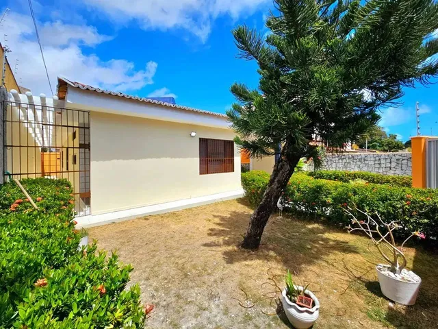 Imagem 2: Casa em Capim Macio com 284 M², 3 Suítes, Lado Sombra, Ventilada