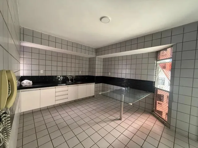 Imagem 16: Edifício Apollo - Apartamento 3/4 Sendo 01 Suite - Candelária - Incluso Cond e Iptu