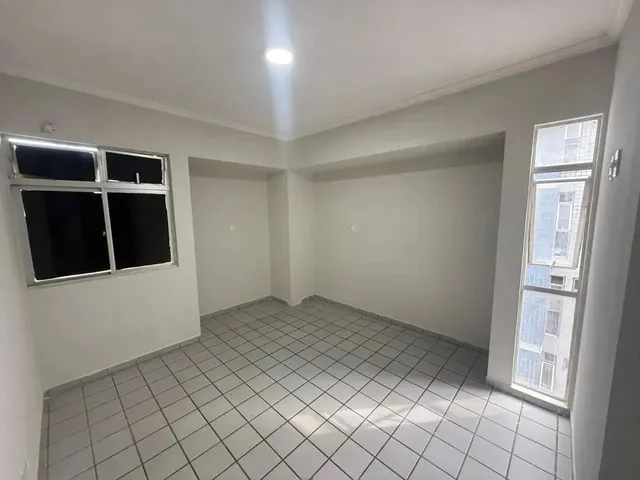 Imagem 13: Edifício Apollo - Apartamento 3/4 Sendo 01 Suite - Candelária - Incluso Cond e Iptu