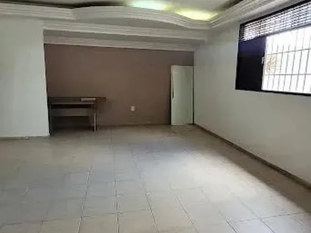 Imagem 9: Casa para Aluguel com 145 Metros Quadrados com 3 Quartos em Candelária - Natal - Rn