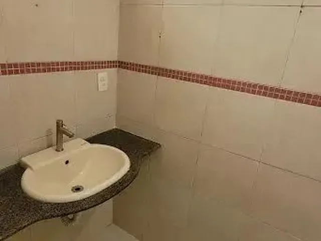 Imagem 5: Casa para Aluguel com 145 Metros Quadrados com 3 Quartos em Candelária - Natal - Rn