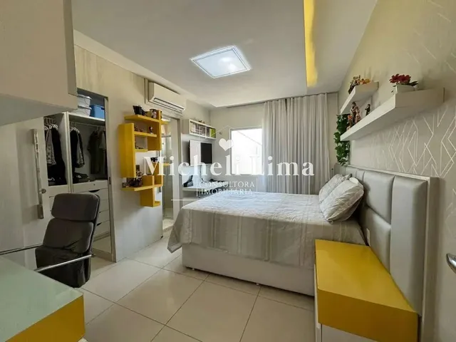 Imagem 4: Casa À Venda com 4 Suítes, 200M², Projetada no Condomínio Oliver Residence, Cidade