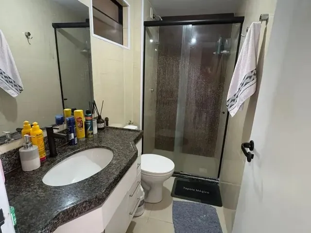 Imagem 6: Vendo Skytower Andar Alto