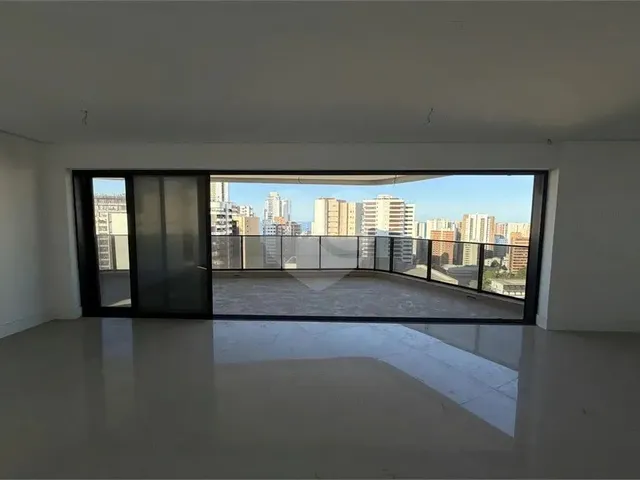 Imagem: Apartamento com 4 Quartos À Venda em Meireles