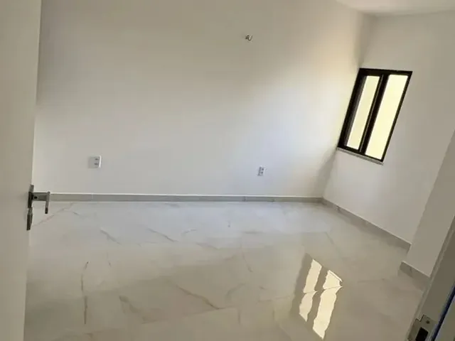 Imagem 3: Imóvel para Venda com 140 Metros Quadrados com 4 Quartos em Sapiranga-Coité - Fortaleza