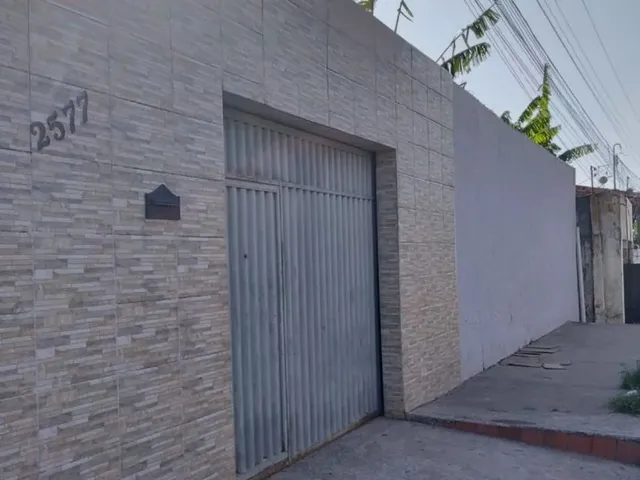 Imagem: Vendo Casa com Terreno Grande Tipo Sítio