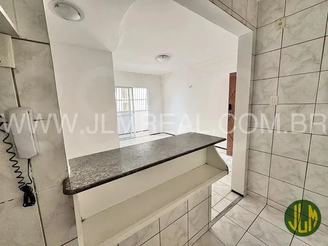 Imagem 4: Apartamento no Condomínio Douglas Albuquerque, Bairro Damas, Nascente, 65M², 3 Quartos