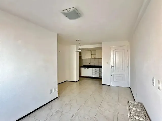 Imagem 2: Apartamento no Bairro de Fátima com 3 Quartos