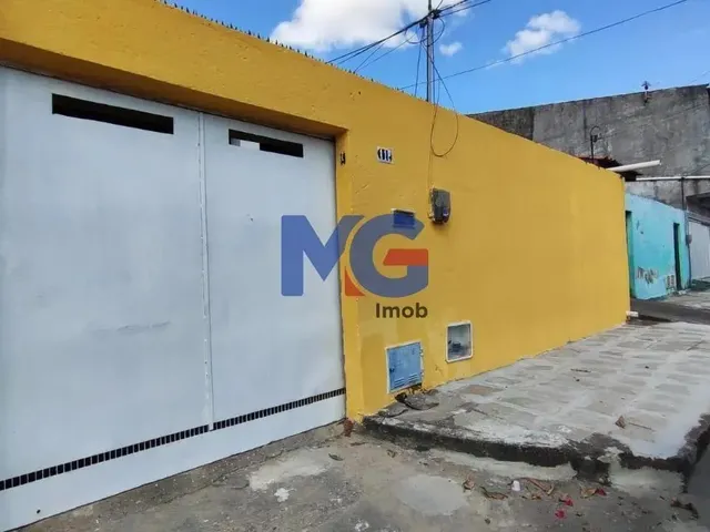 Imagem: Casa com 153M² com 03 Quartos no Bairro