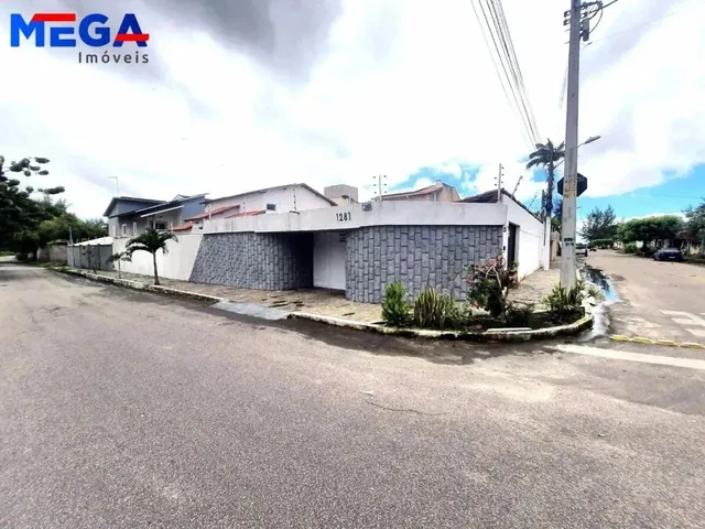Imagem: Casa com 3 Dormitórios À Venda, 248 M²