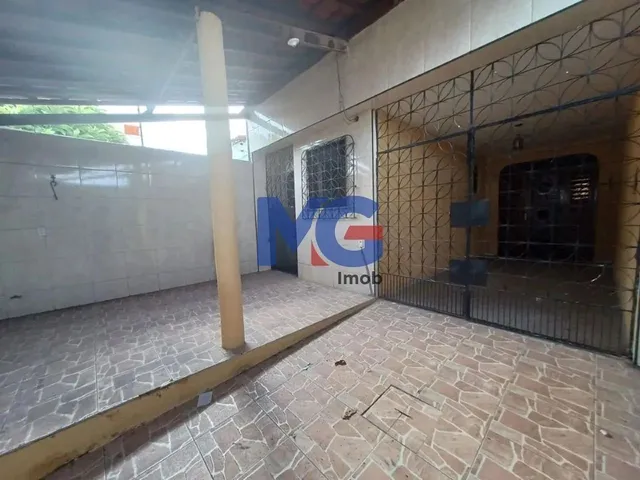 Imagem 12: Casa com 03 Quartos com 198M² no Bairro Vila União-Fortaleza-Ce