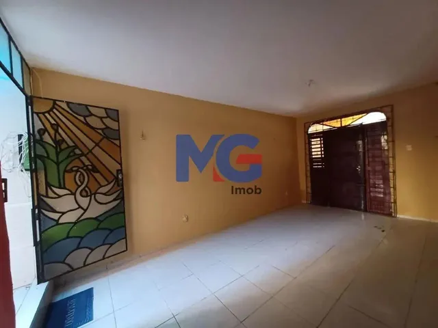 Imagem 14: Casa com 03 Quartos com 198M² no Bairro Vila União-Fortaleza-Ce