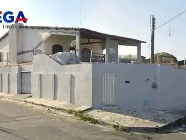 Imagem: Casa com 8 Suítes no Bairro Serrinha