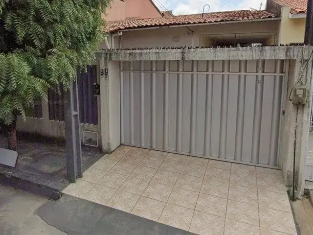 Imagem: Casa À Venda em Excelente Localização