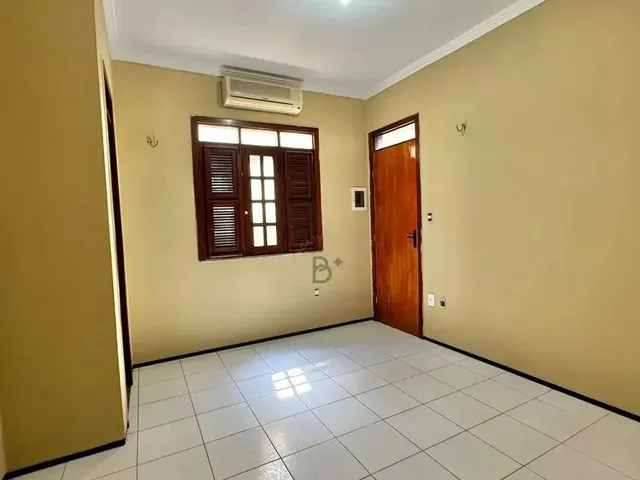 Imagem 5: Imóvel para Venda Tem 134 Metros Quadrados com 4 Quartos em Sapiranga-Coité - Fortaleza