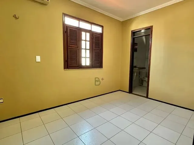 Imagem 7: Imóvel para Venda Tem 134 Metros Quadrados com 4 Quartos em Sapiranga-Coité - Fortaleza