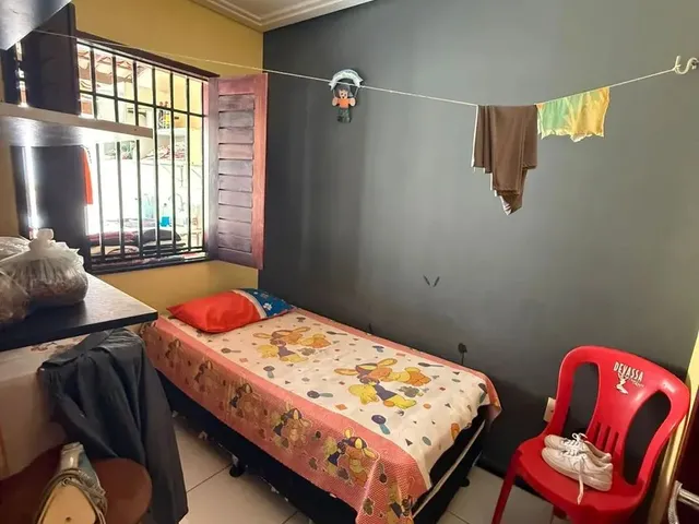 Imagem 8: Vende de Casa Enorme com 3 Quantos 2 Garagem na Lagoa Redonda - Mais Informações