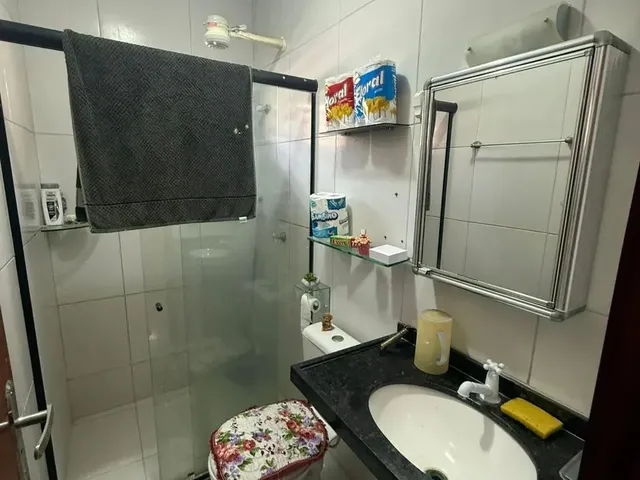 Imagem 9: Vende de Casa Enorme com 3 Quantos 2 Garagem na Lagoa Redonda - Mais Informações