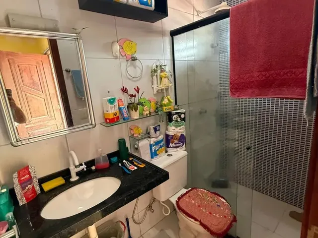 Imagem 14: Vende de Casa Enorme com 3 Quantos 2 Garagem na Lagoa Redonda - Mais Informações