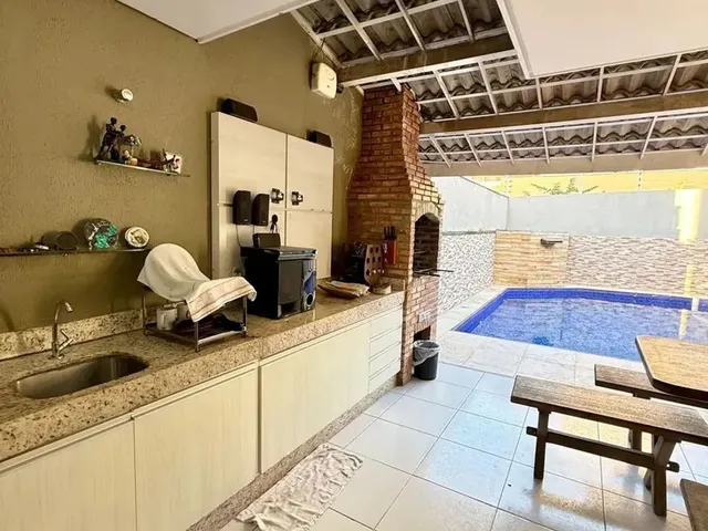 Imagem 3: Casa Duplex no Luciano Cavalcante com 4 Quartos