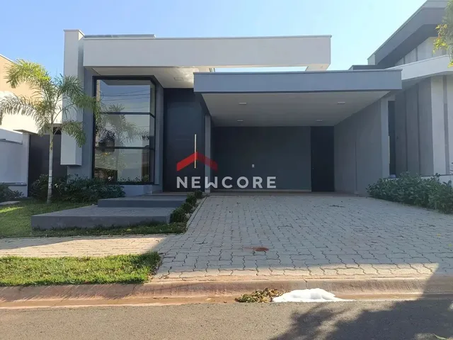 Imagem: Casa de Condomínio em Rua Ettore Berti
