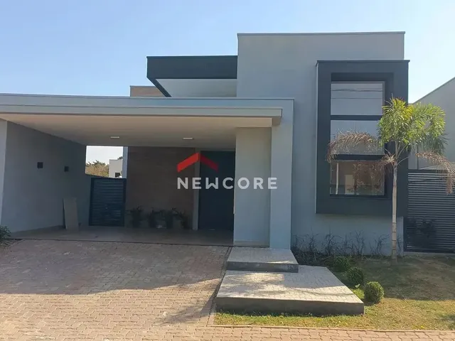 Imagem: Casa de Condomínio em Rua Ettore Berti