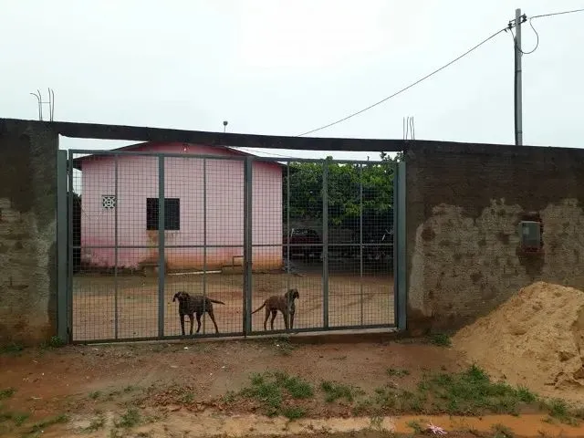 Imagem: Casa com Dois Quartos Zona Leste